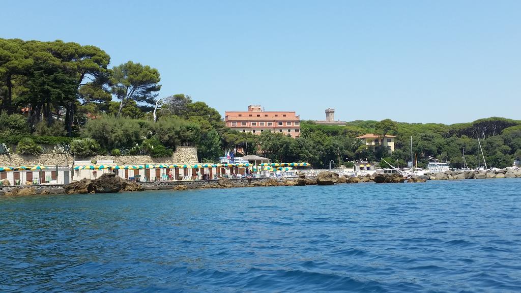 Albergo Miramare Castiglioncello Oda fotoğraf