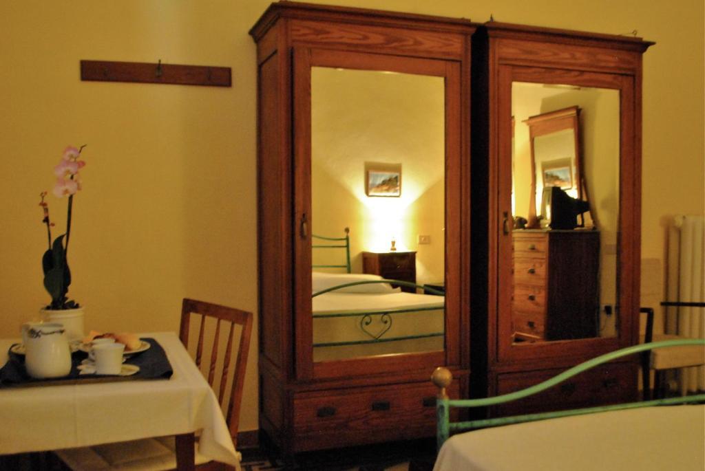 Albergo Miramare Castiglioncello Oda fotoğraf