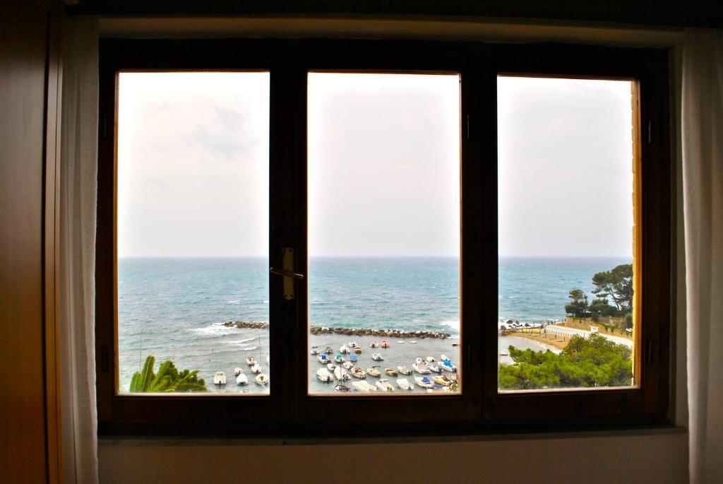 Albergo Miramare Castiglioncello Oda fotoğraf